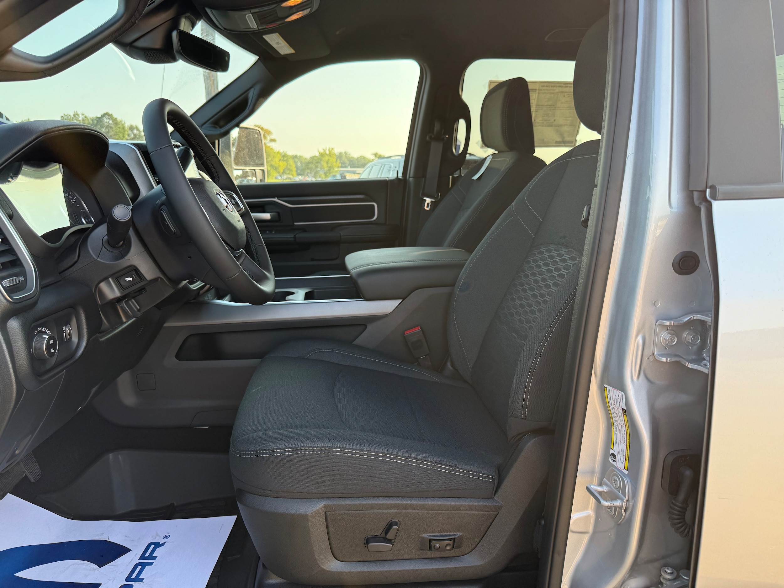 2026 RAM 2500 Big Horn - Photo 8