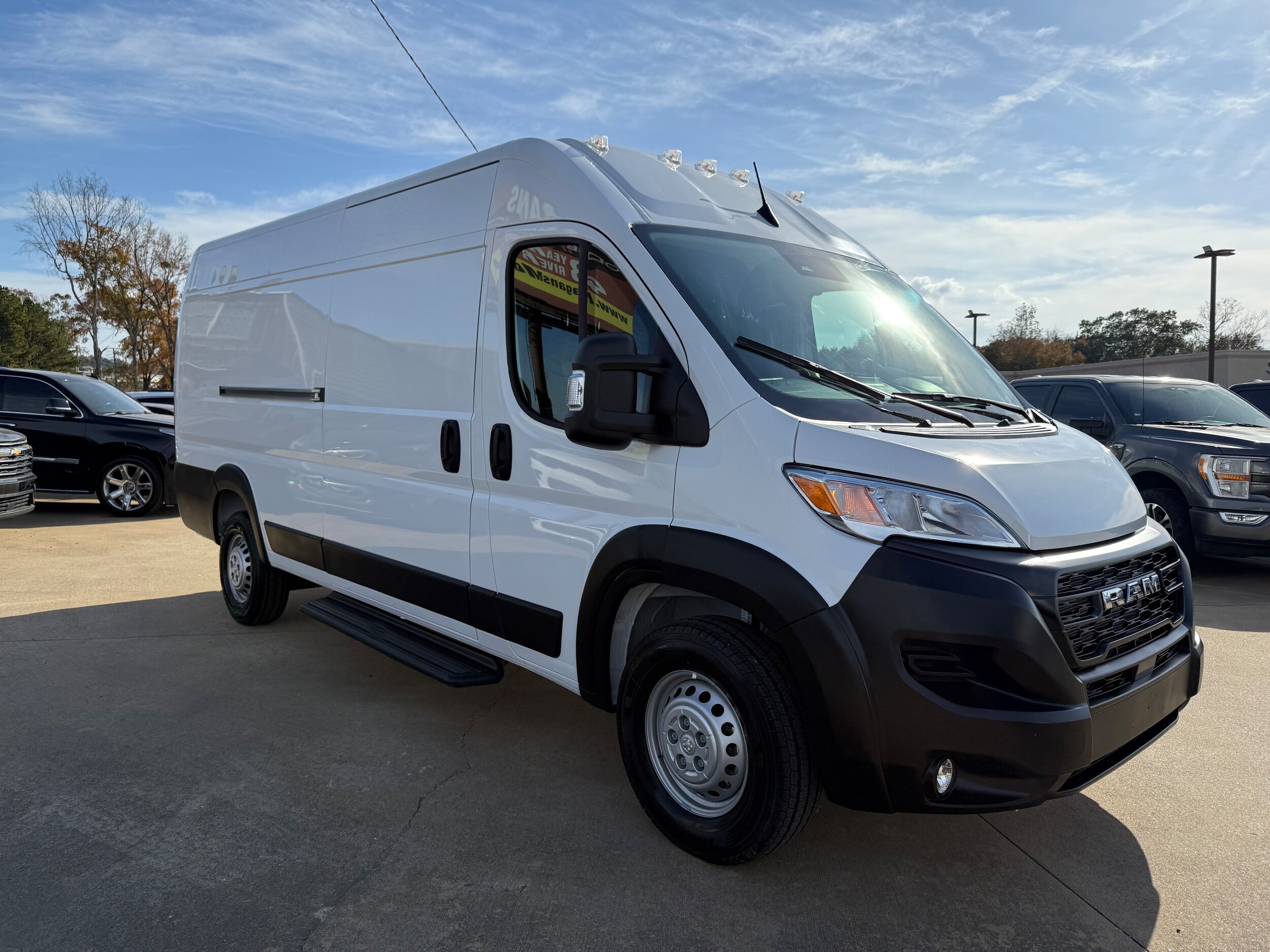 2025 Ram ProMaster 3500 Cargo Van photo 3