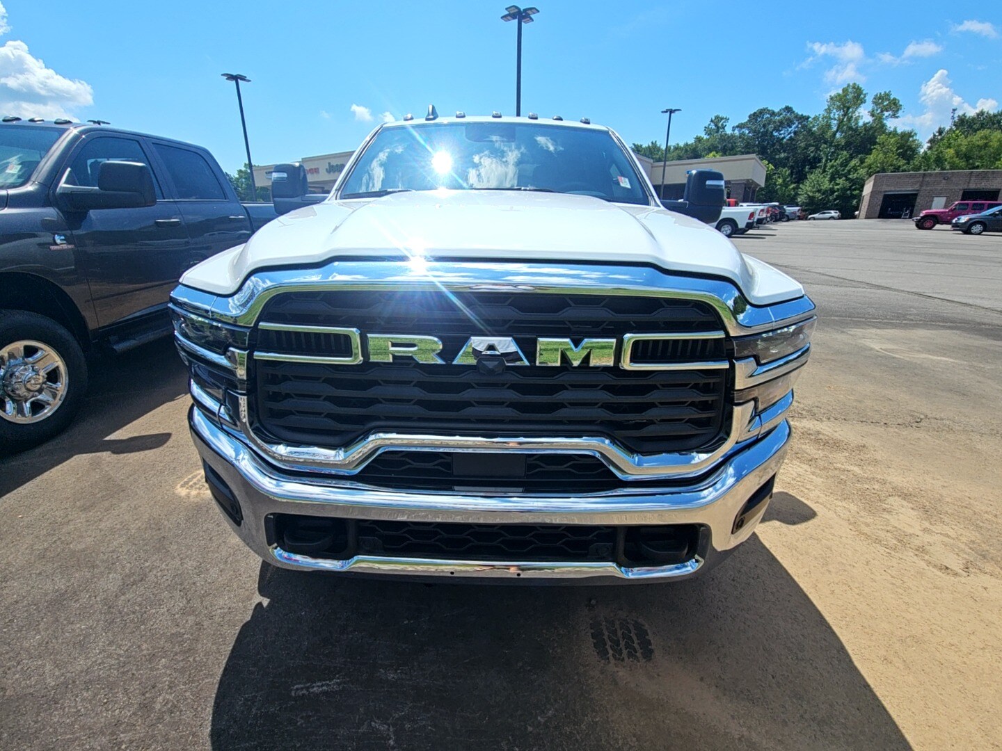 2025 Ram 3500 Tradesman photo 2
