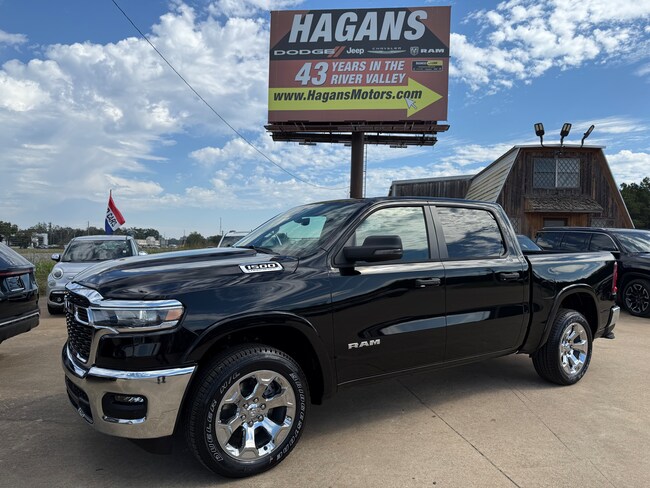 2026 Ram 1500 BIG HORN CREW CAB 4X4 5'7 BOX Pickup