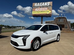 New 2027 Chrysler Pacifica SELECT Passenger Van for sale near you in Morrilton, AR