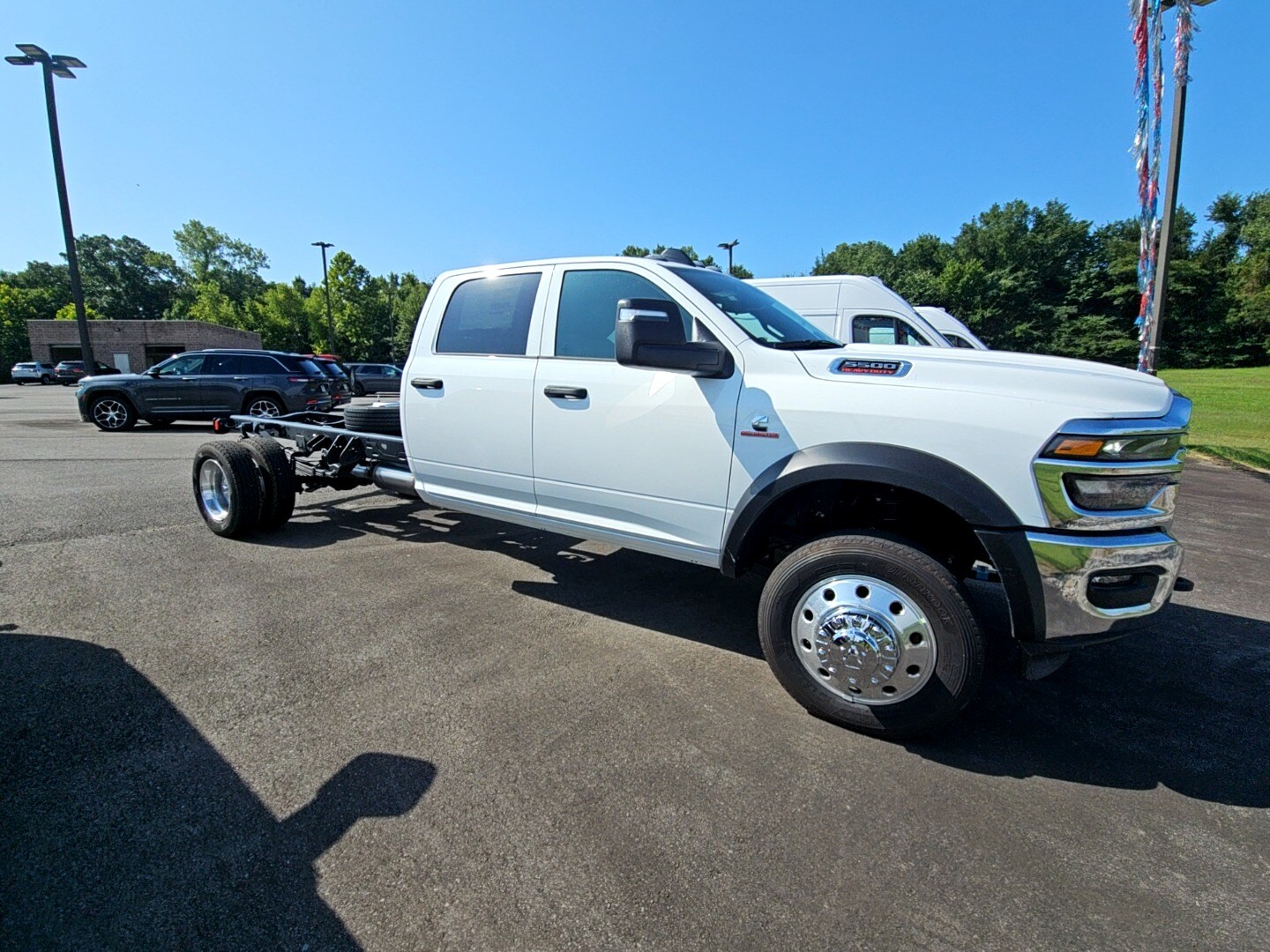 2025 Ram 5500 Tradesman photo 3