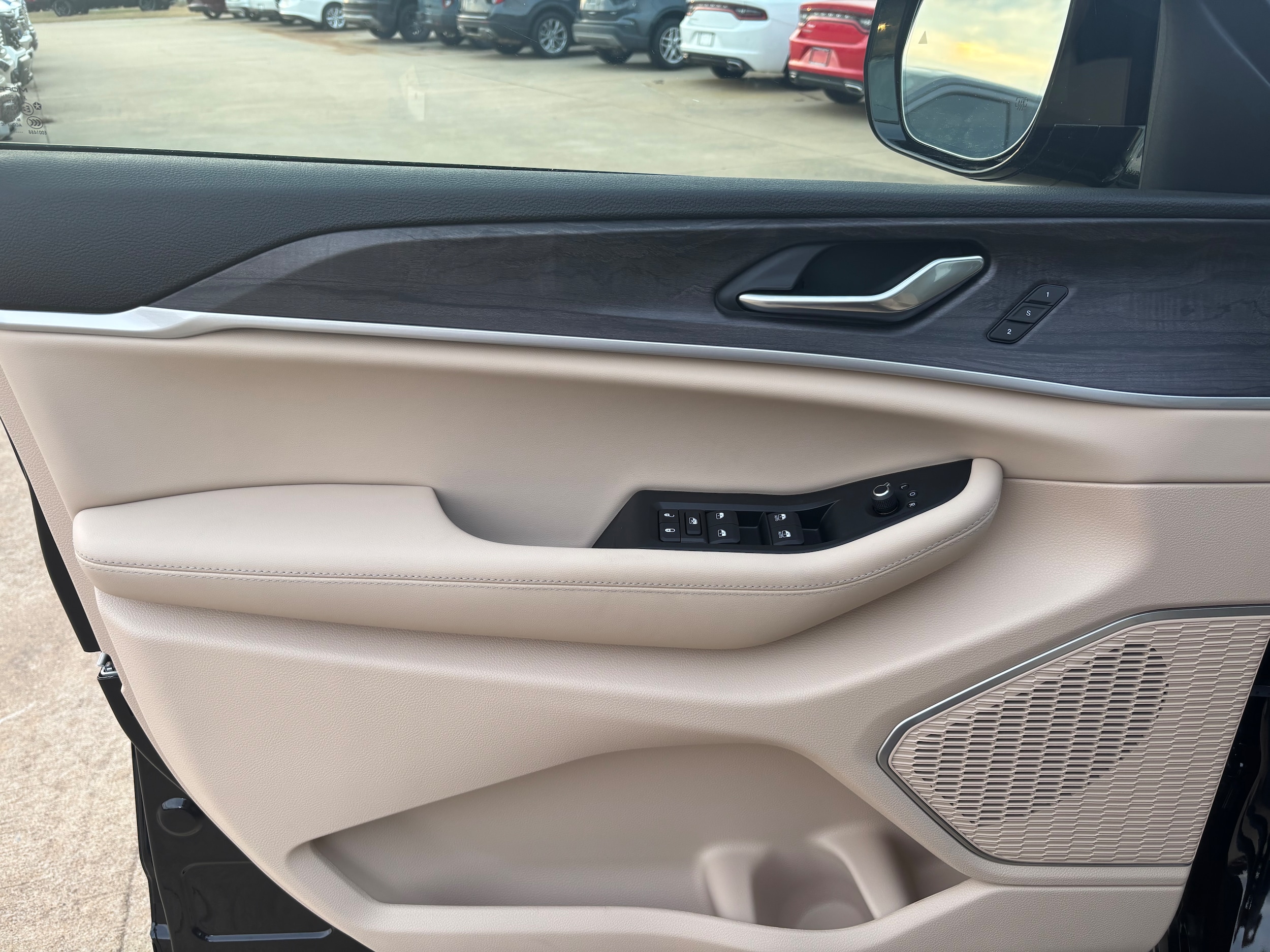 2025 Jeep Grand Cherokee L Limited - Photo 6