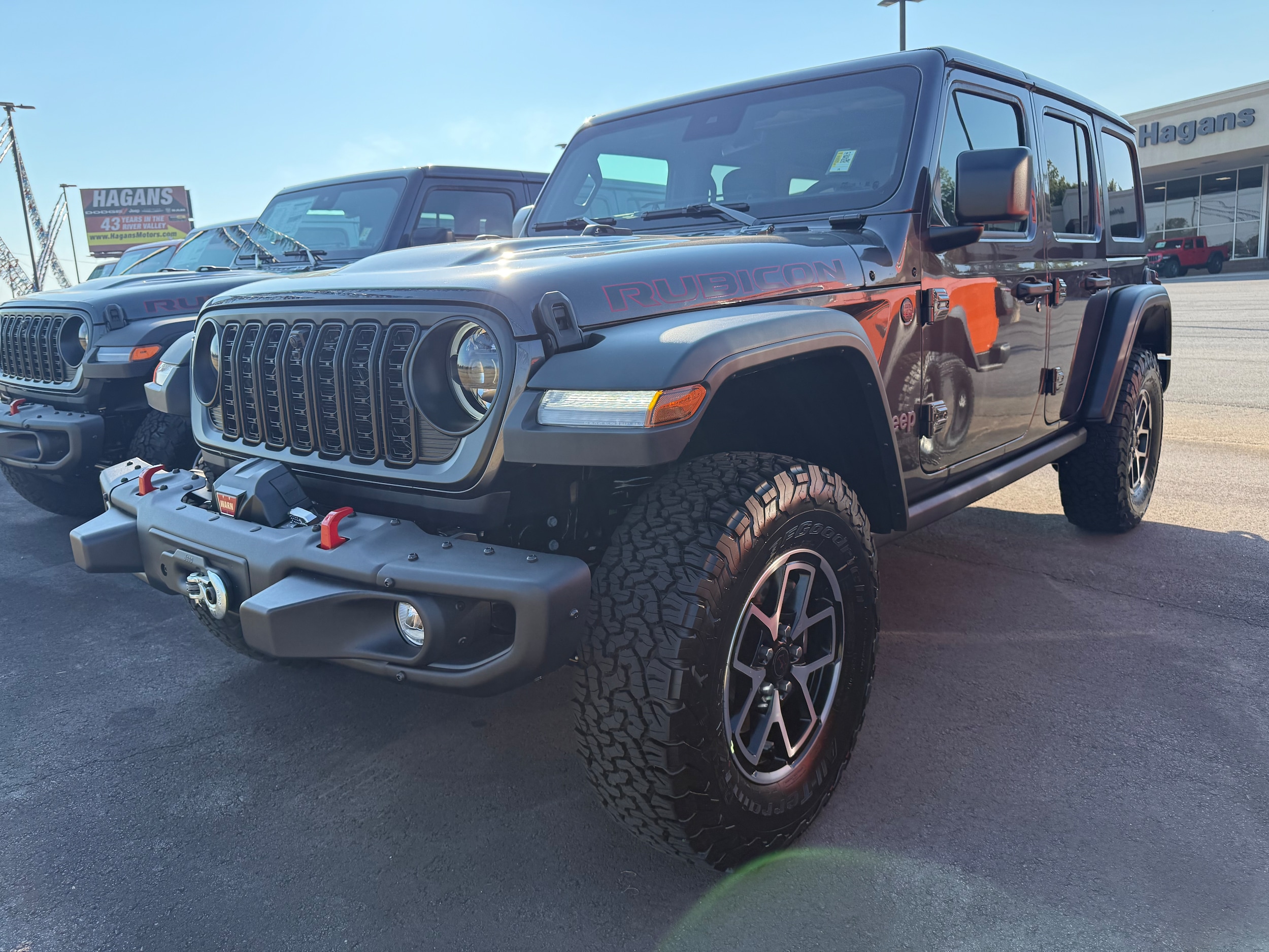 2025 Jeep Wrangler Sport Utility 