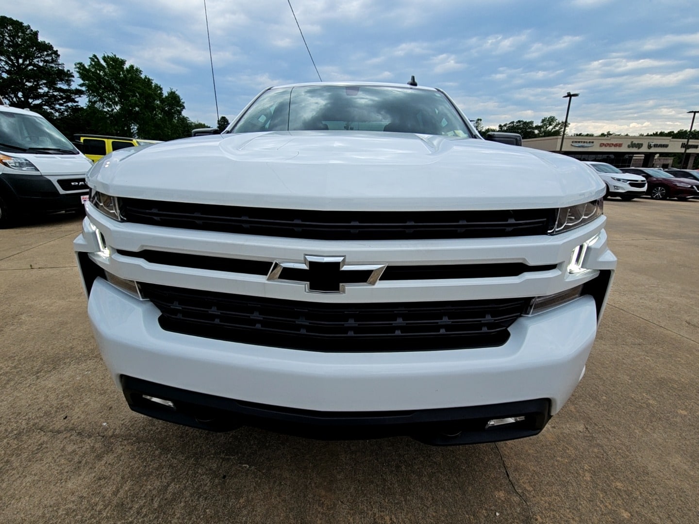 Used 2022 Chevrolet Silverado 1500 Limited RST with VIN 1GCUYEED8NZ167566 for sale in Little Rock