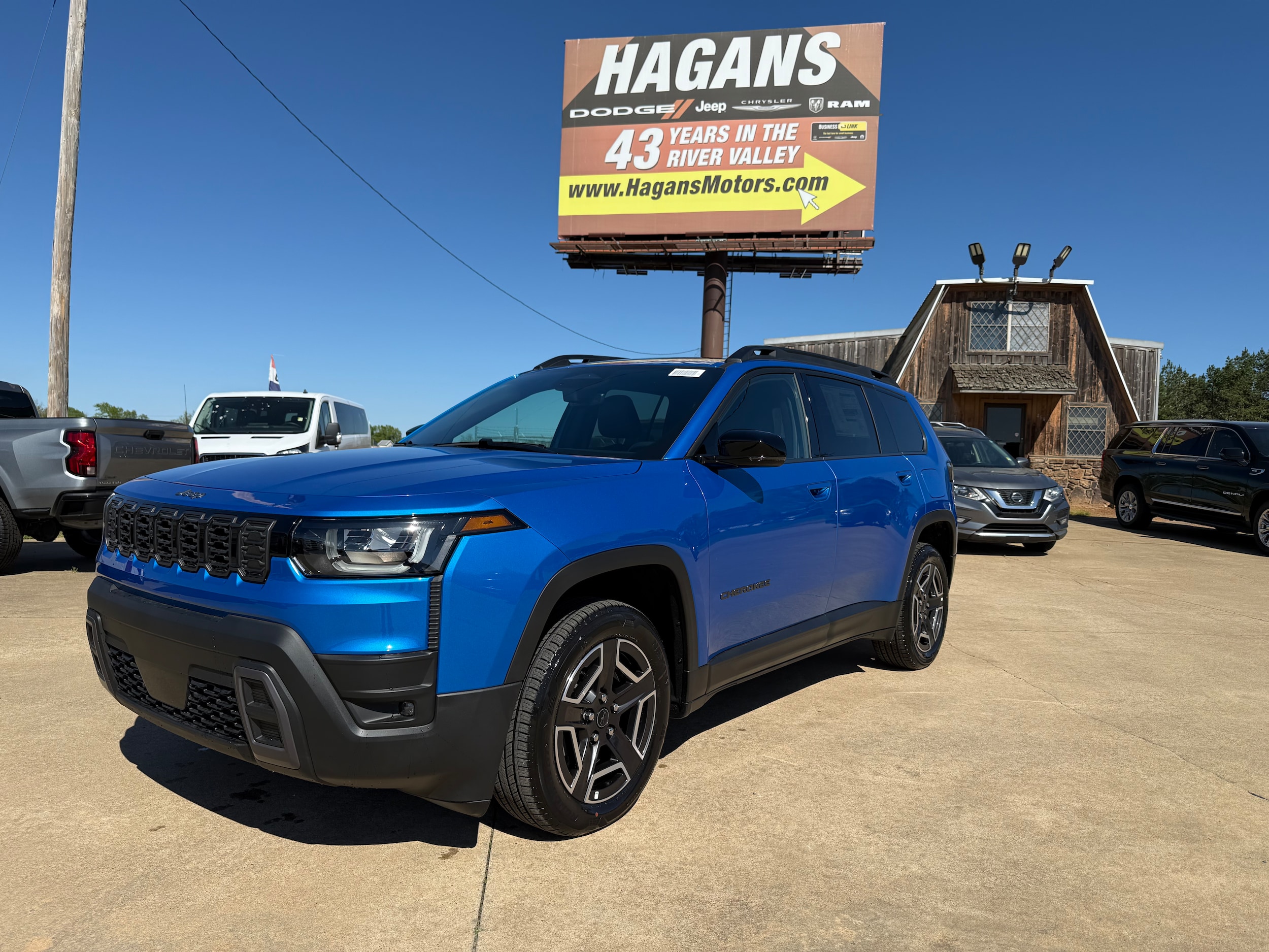 2026 Jeep Cherokee Limited HEV 4X4's photo