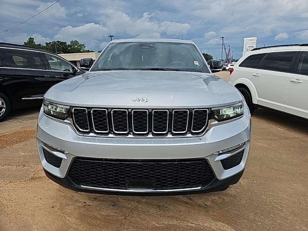 Certified 2024 Jeep Grand Cherokee Limited with VIN 1C4RJHBG7RC109015 for sale in Morrilton, AR