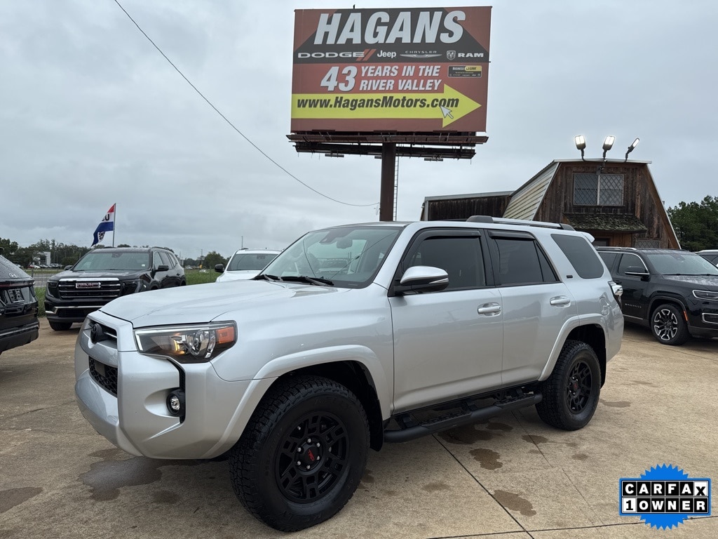 2023 Toyota 4Runner SR5 Premium's photo