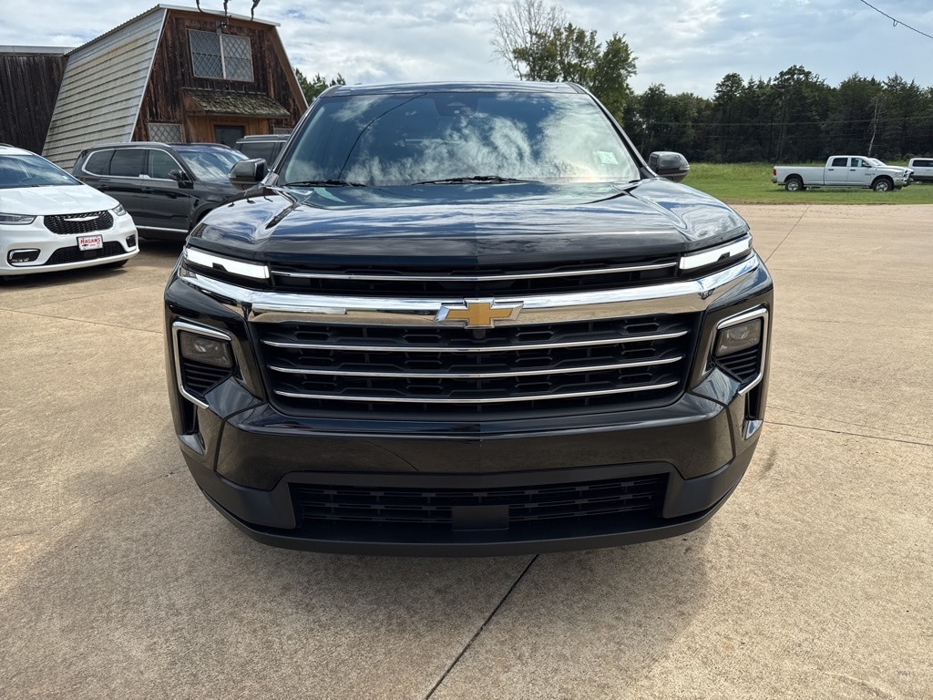 Used 2025 Chevrolet Traverse LT SUV