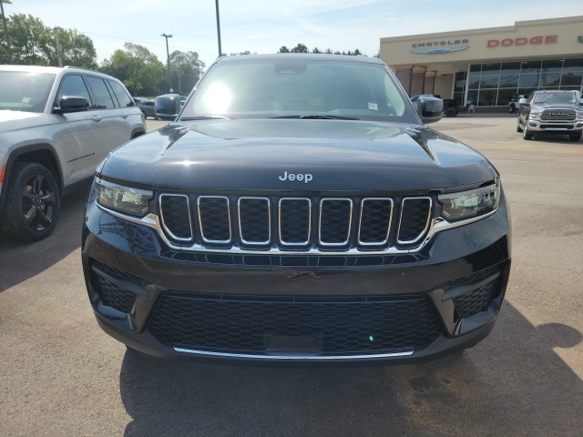 Certified 2023 Jeep Grand Cherokee Laredo with VIN 1C4RJHAG1PC548239 for sale in Morrilton, AR