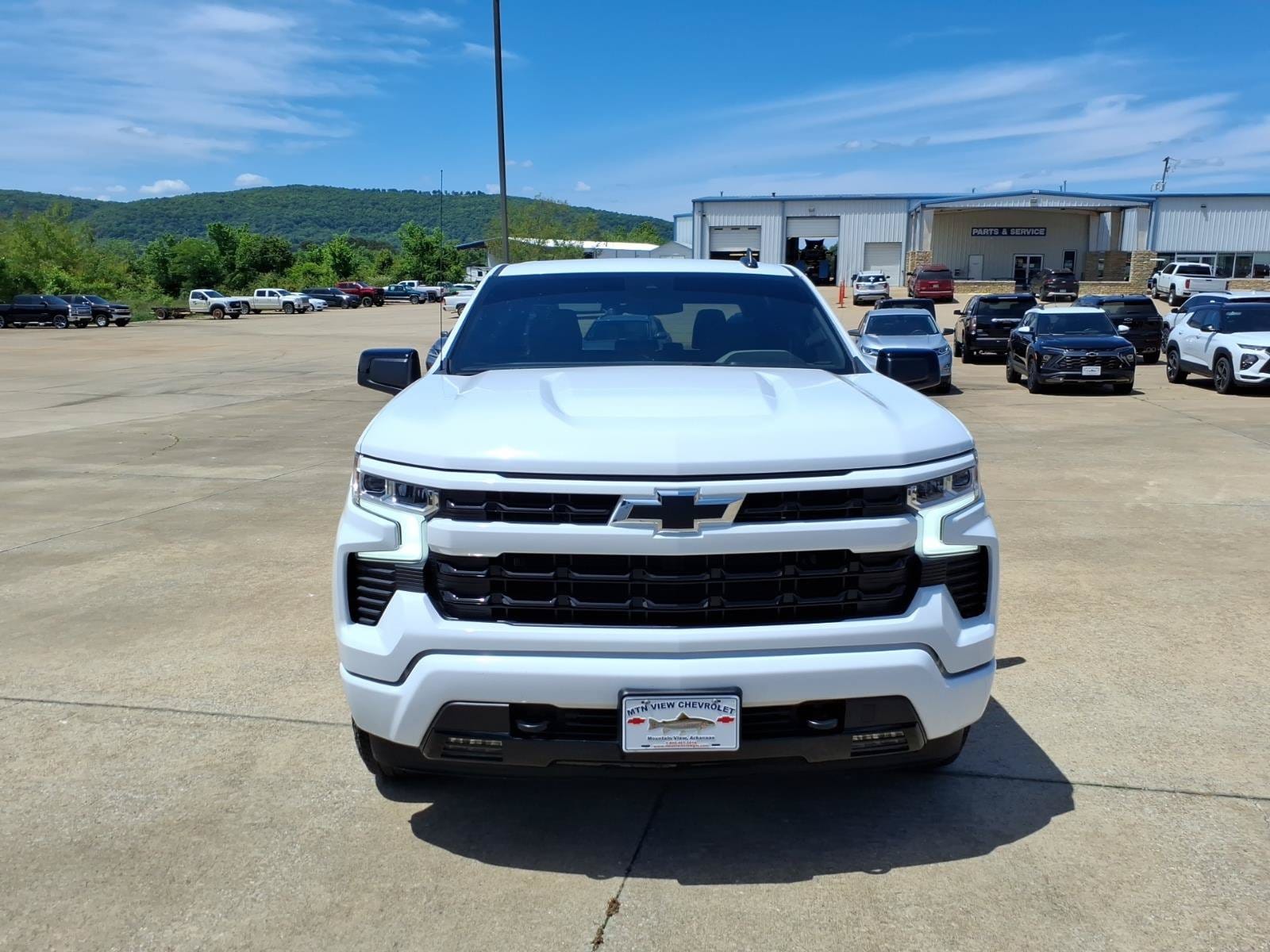 Used 2024 Chevrolet Silverado 1500 RST with VIN 2GCUDEED5R1152355 for sale in Little Rock