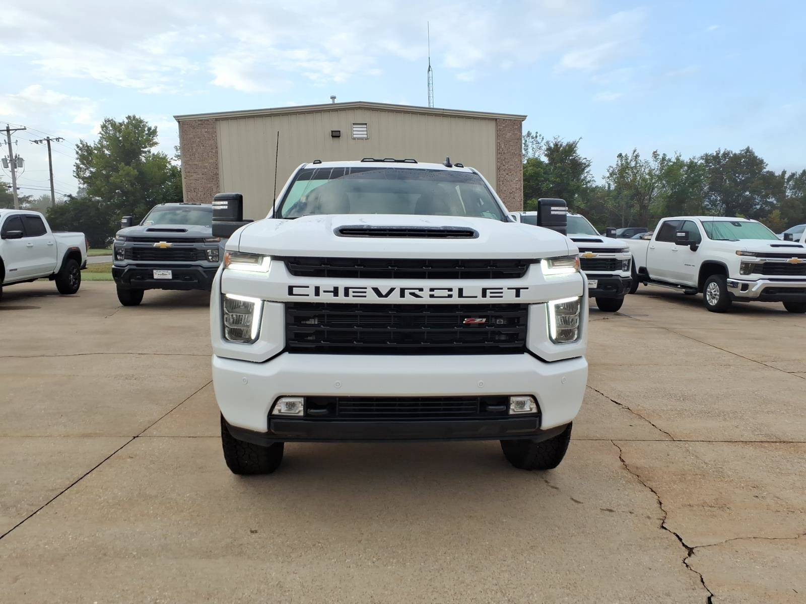 Used 2022 Chevrolet Silverado 2500HD LT with VIN 1GC4YNEYXNF293514 for sale in Little Rock