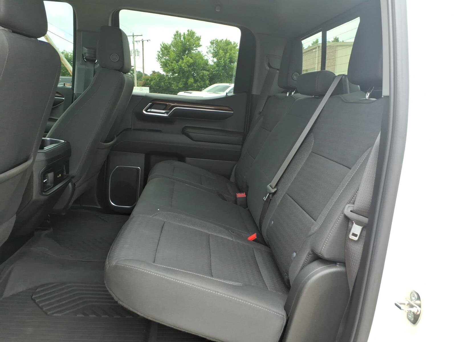 2023 Chevrolet Silverado 1500 RST - Photo 9