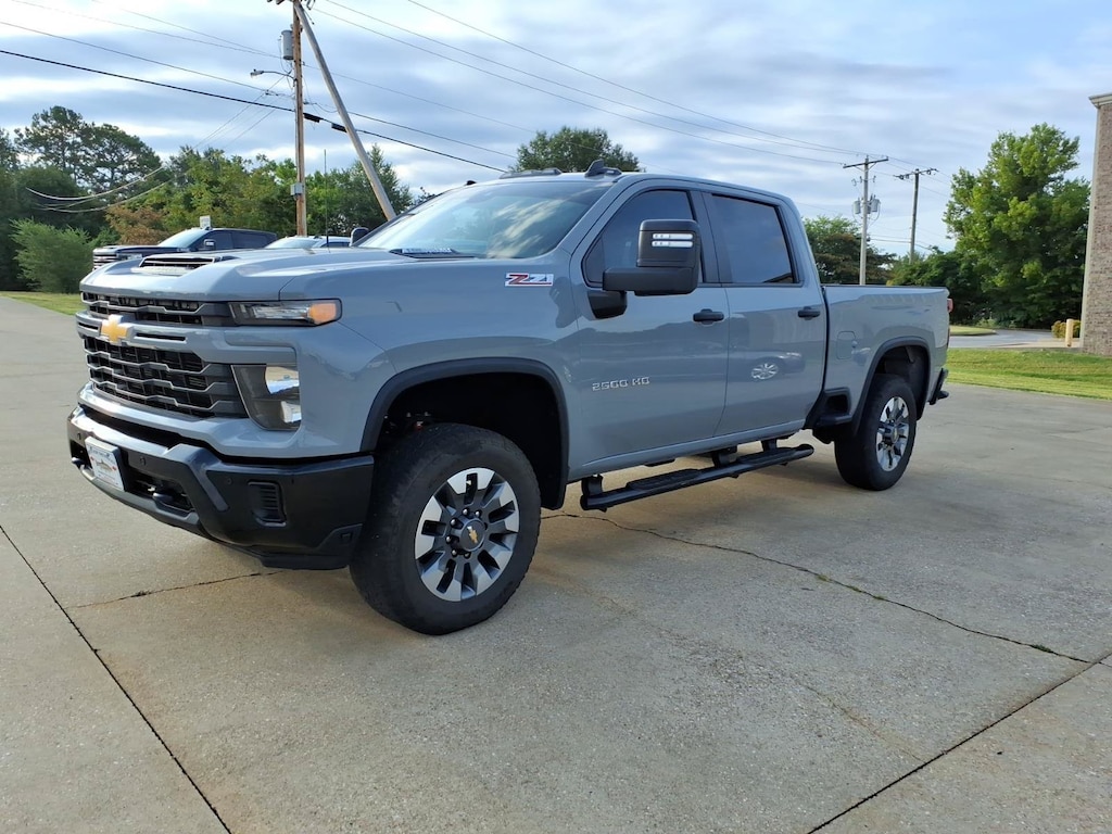 Used 2025 Chevrolet Silverado 2500 HD Custom Truck