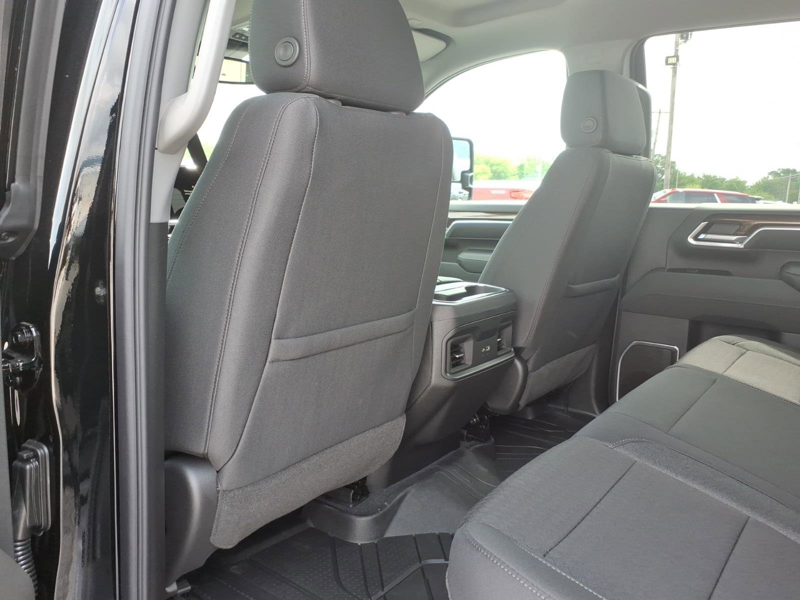 2026 Chevrolet Silverado 3500 HD LT - Photo 10