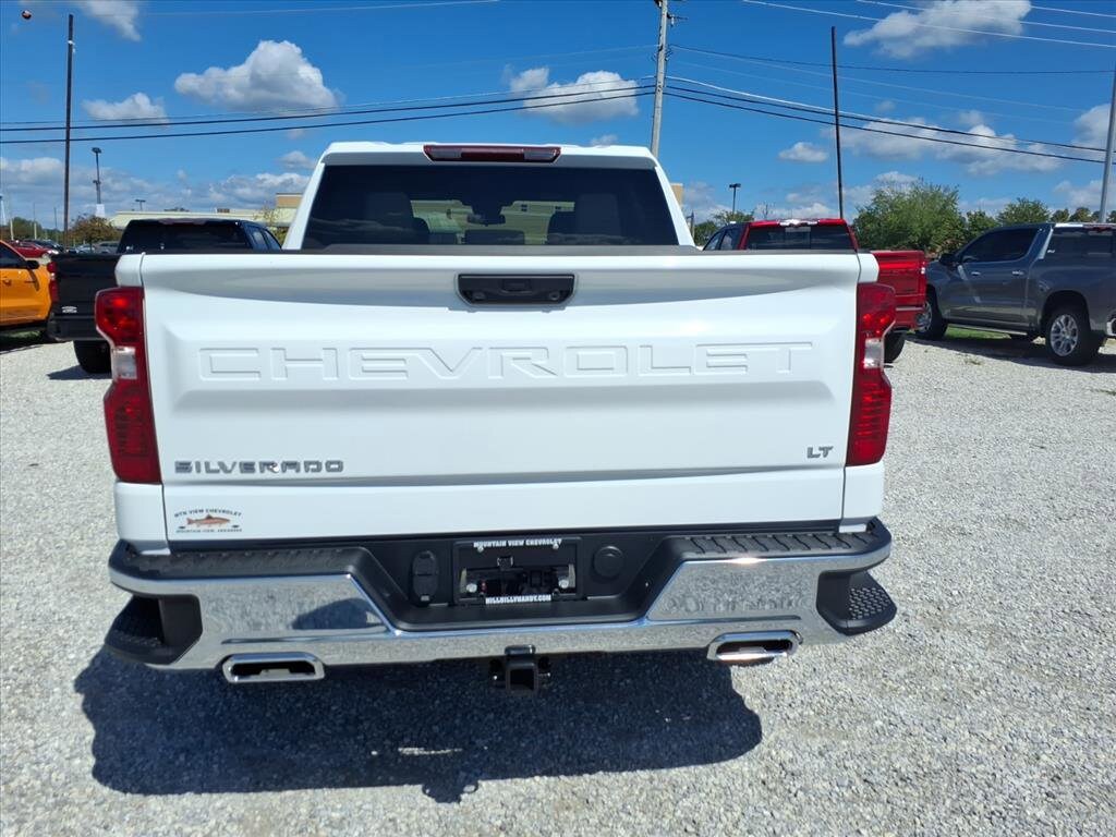 2026 Chevrolet Silverado 1500 LT photo 4