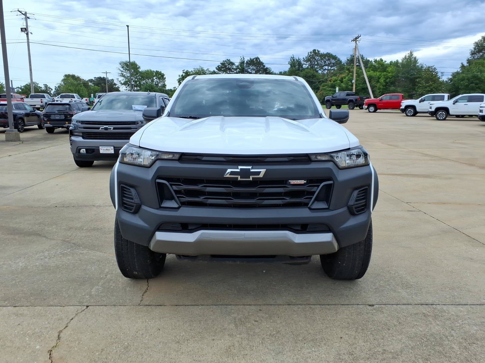 Used 2024 Chevrolet Colorado Trail Boss with VIN 1GCPTEEK3R1200634 for sale in Little Rock
