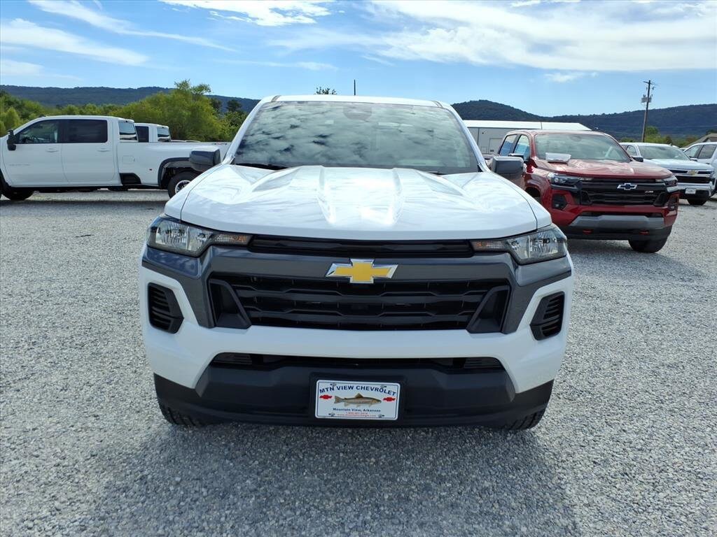 2026 Chevrolet Colorado LT photo 2