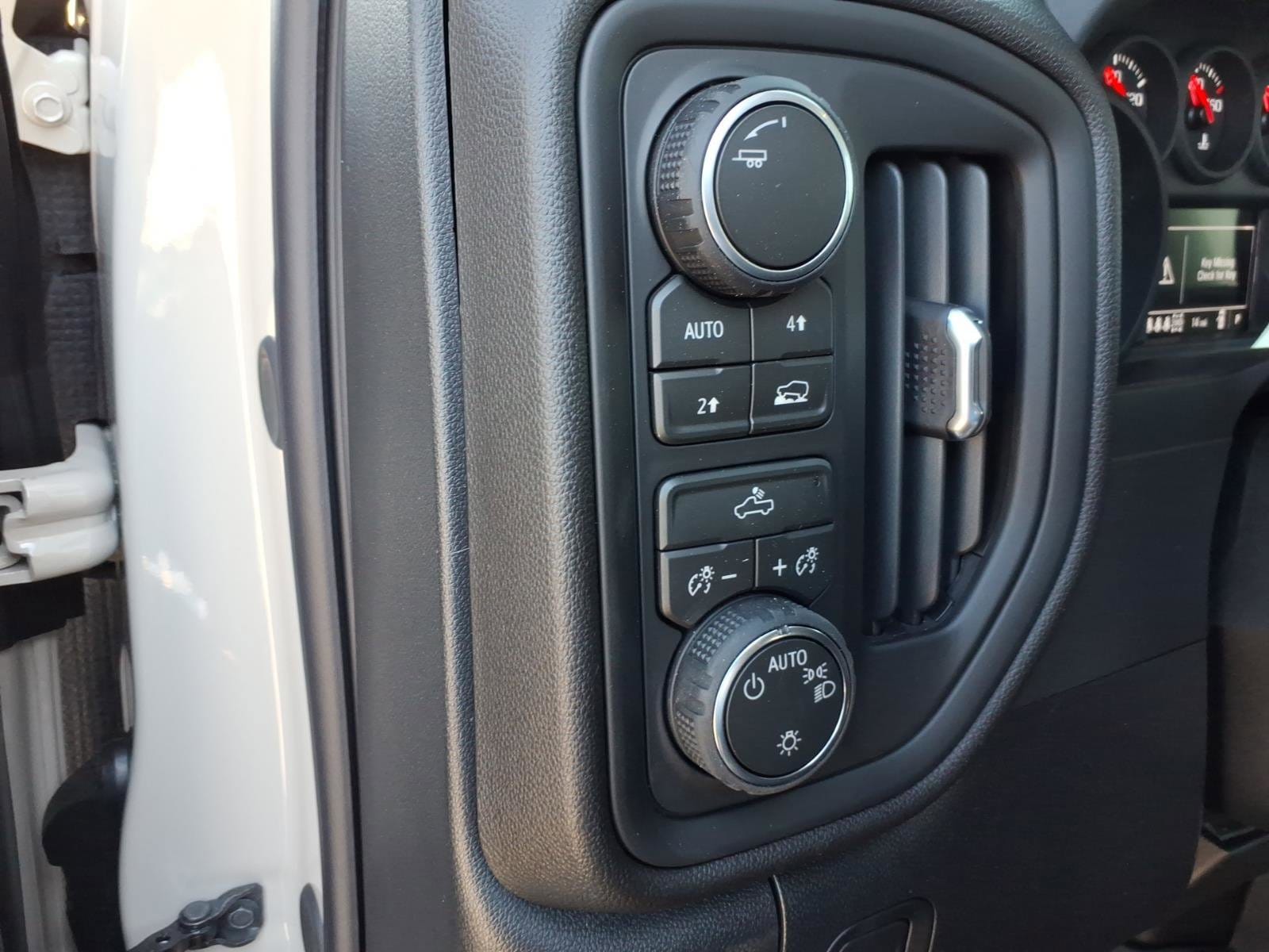 2026 Chevrolet Silverado 1500 Custom - Photo 12