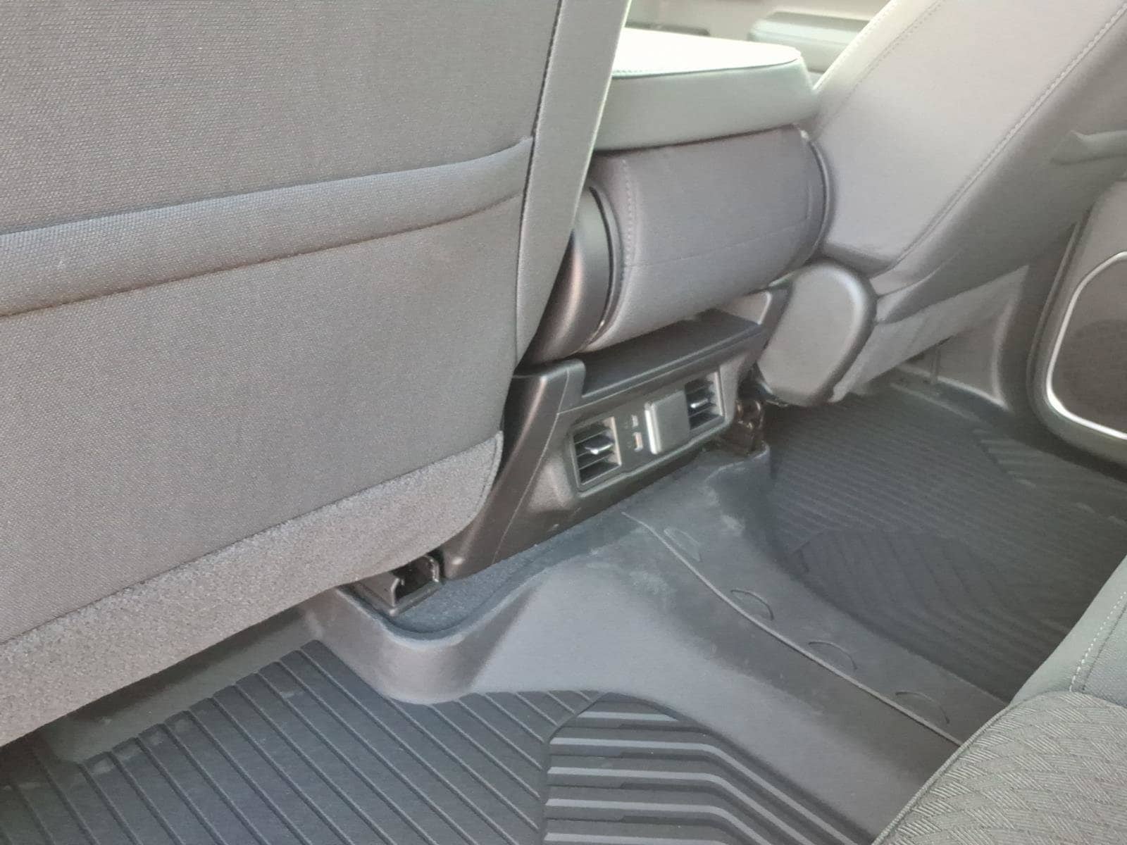 2026 Chevrolet Silverado 1500 LT - Photo 9