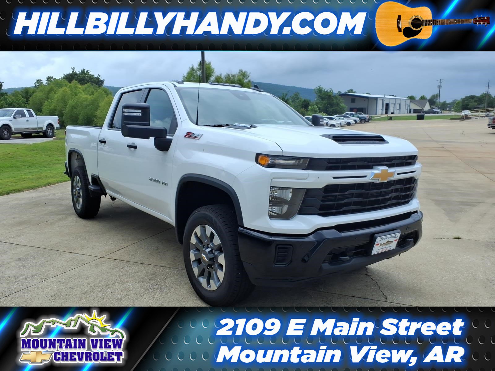 2025 Chevrolet Silverado HD Custom 4WD Crew Cab Standard Box's photo
