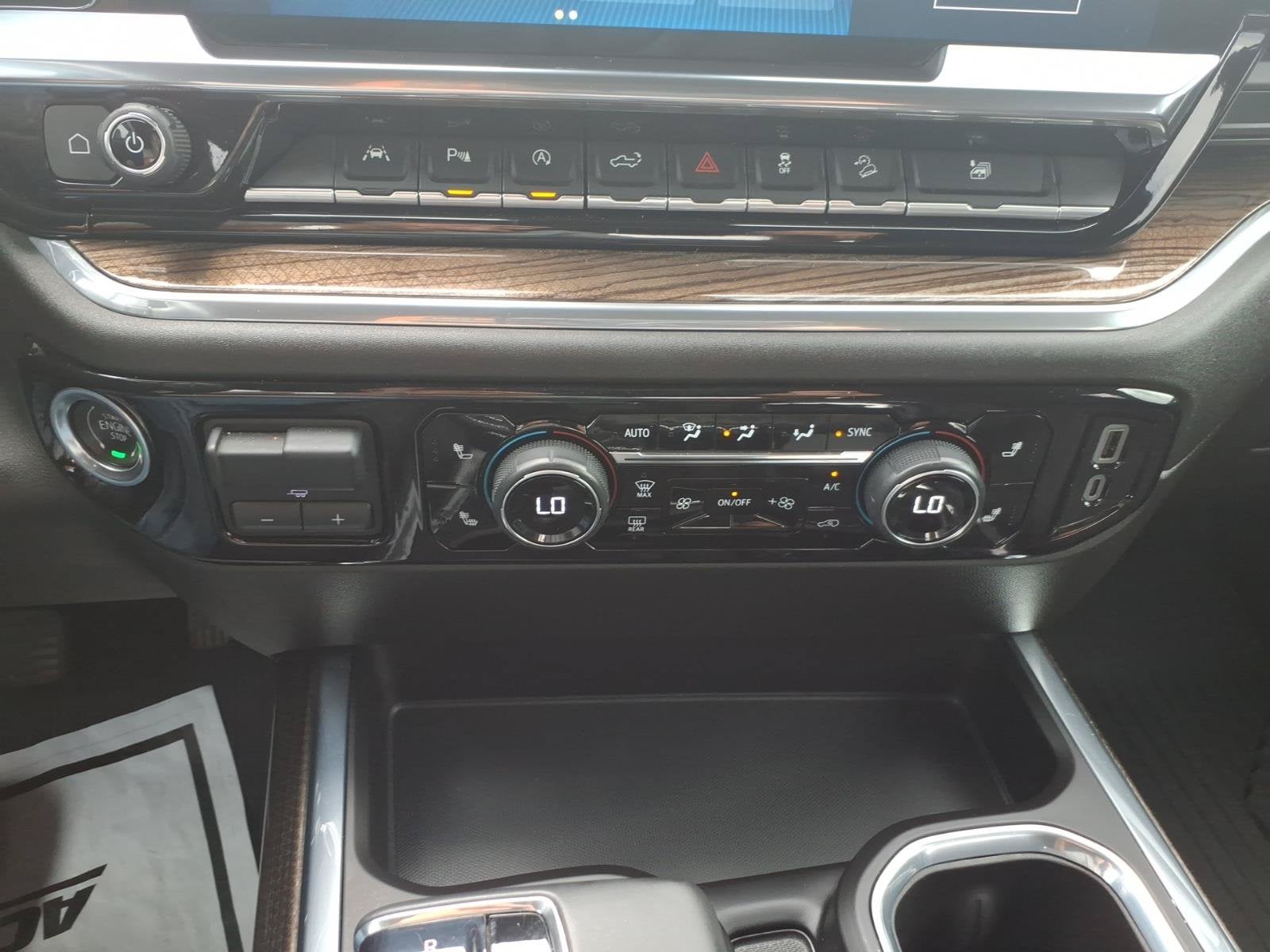 2023 Chevrolet Silverado 1500 RST - Photo 16