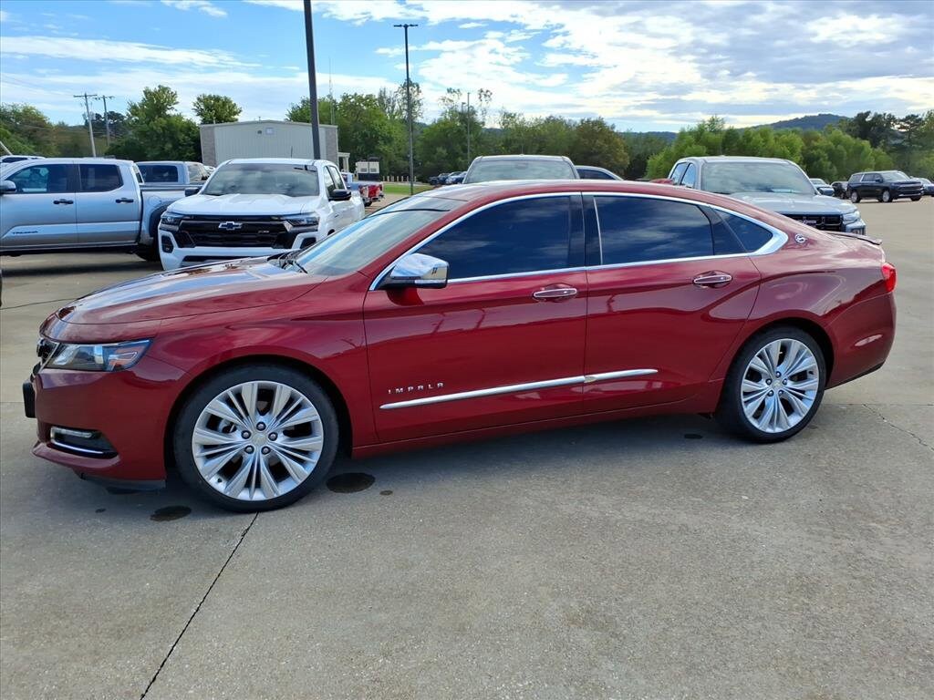 2019 Chevrolet Impala Premier photo 3