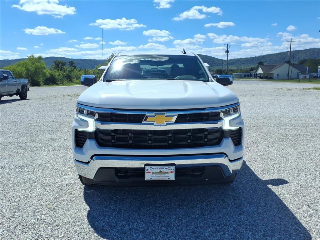 2026 Chevrolet Silverado 1500 LT photo 2