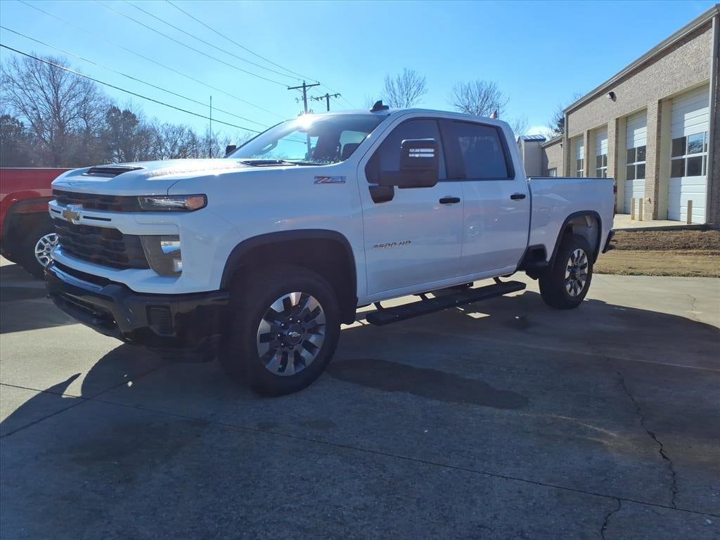 Used 2024 Chevrolet Silverado 2500 HD Custom Truck