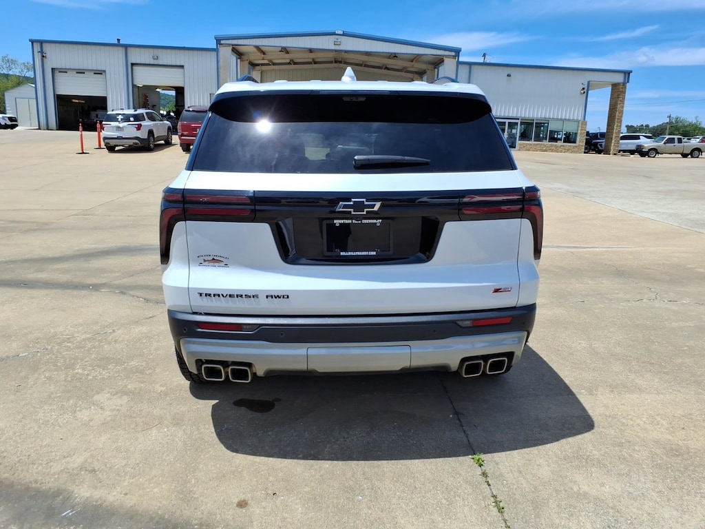 Used 2024 Chevrolet Traverse Z71 SUV