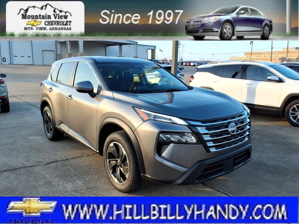 2024 Nissan Rogue SV's photo