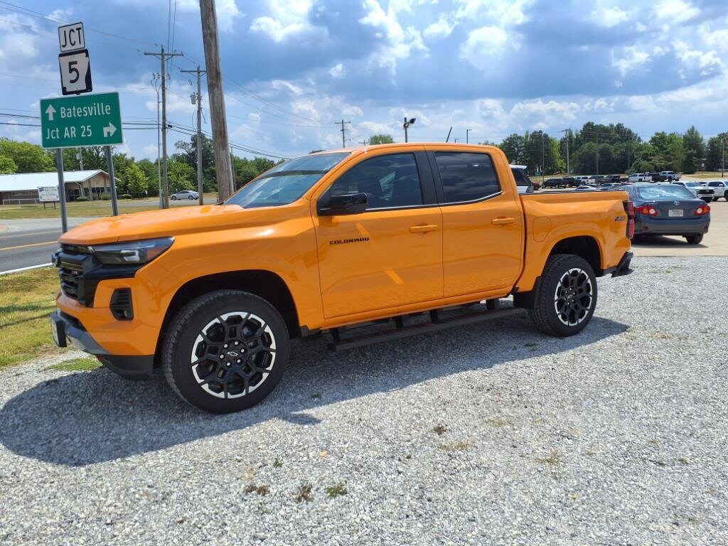 2026 Chevrolet Colorado Z71 photo 2