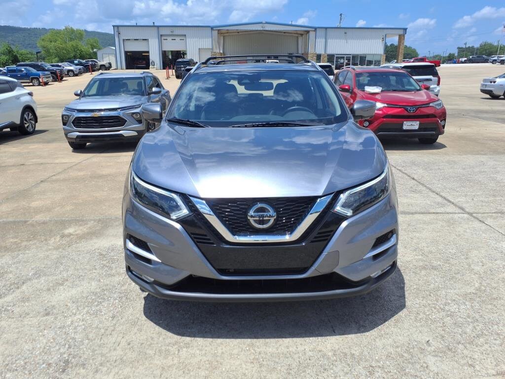 2022 Nissan Rogue Sport SL photo 2