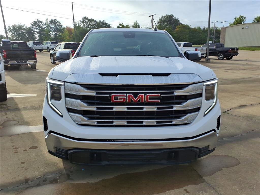 2024 Gmc Sierra 1500 SLE photo 2