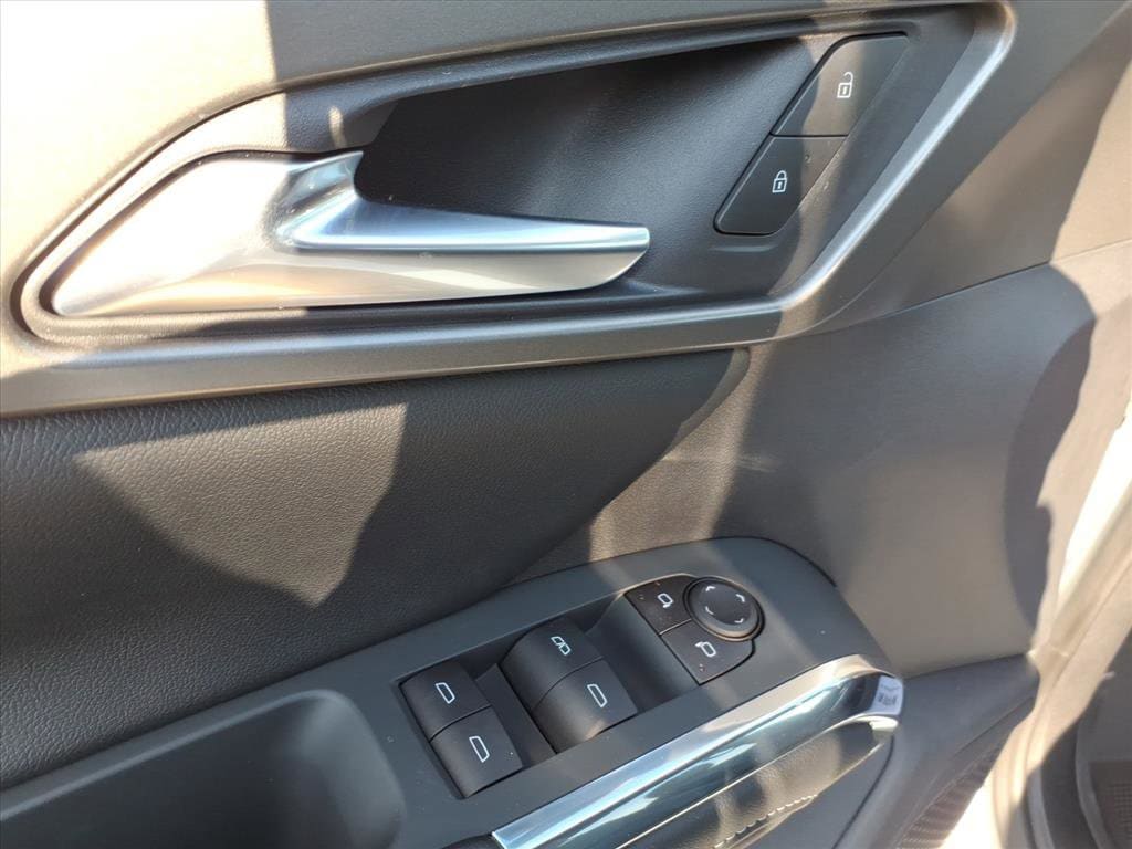 2026 Chevrolet Traverse LT - Photo 12