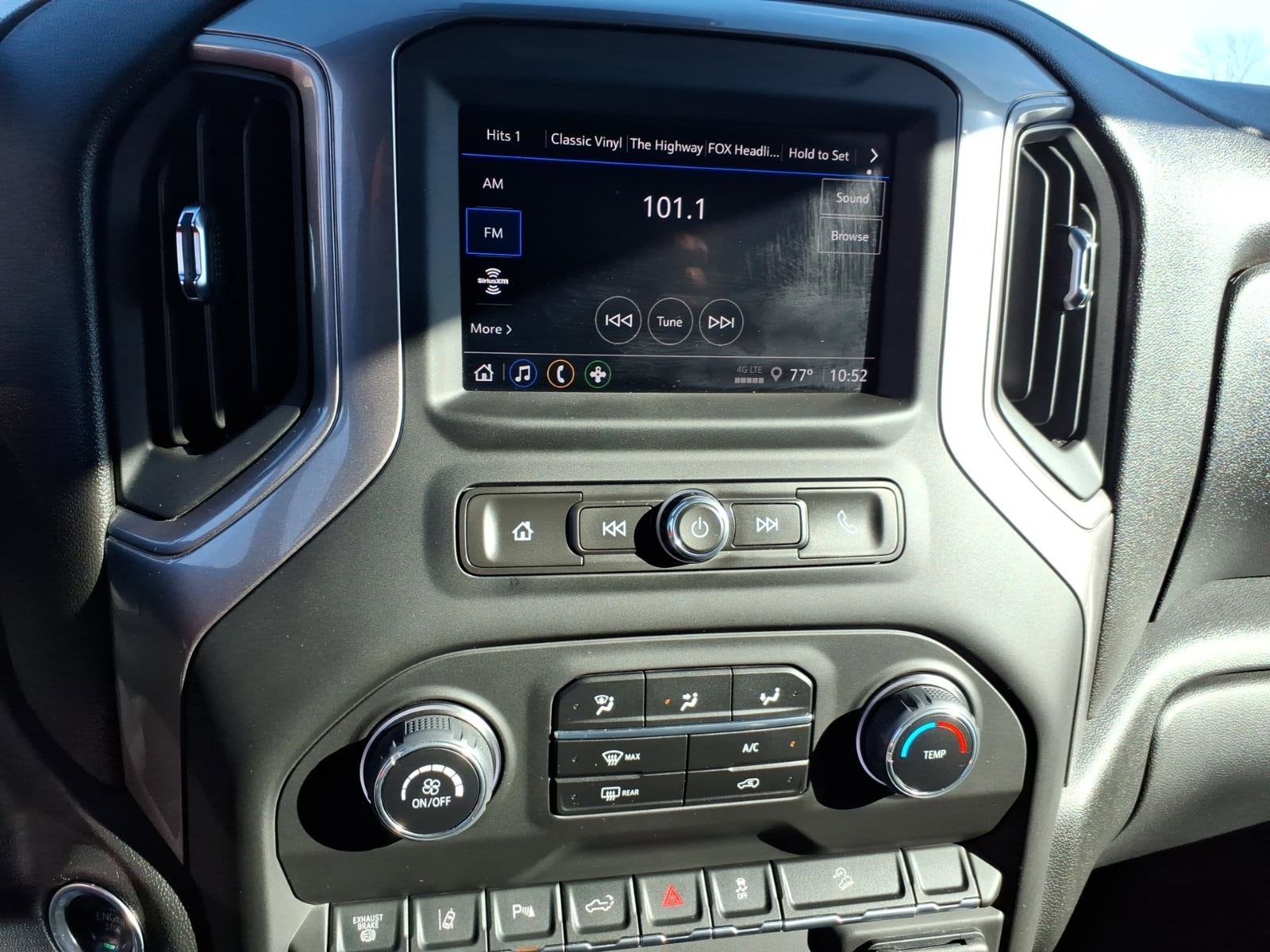 2024 Chevrolet Silverado 2500HD Custom - Photo 17