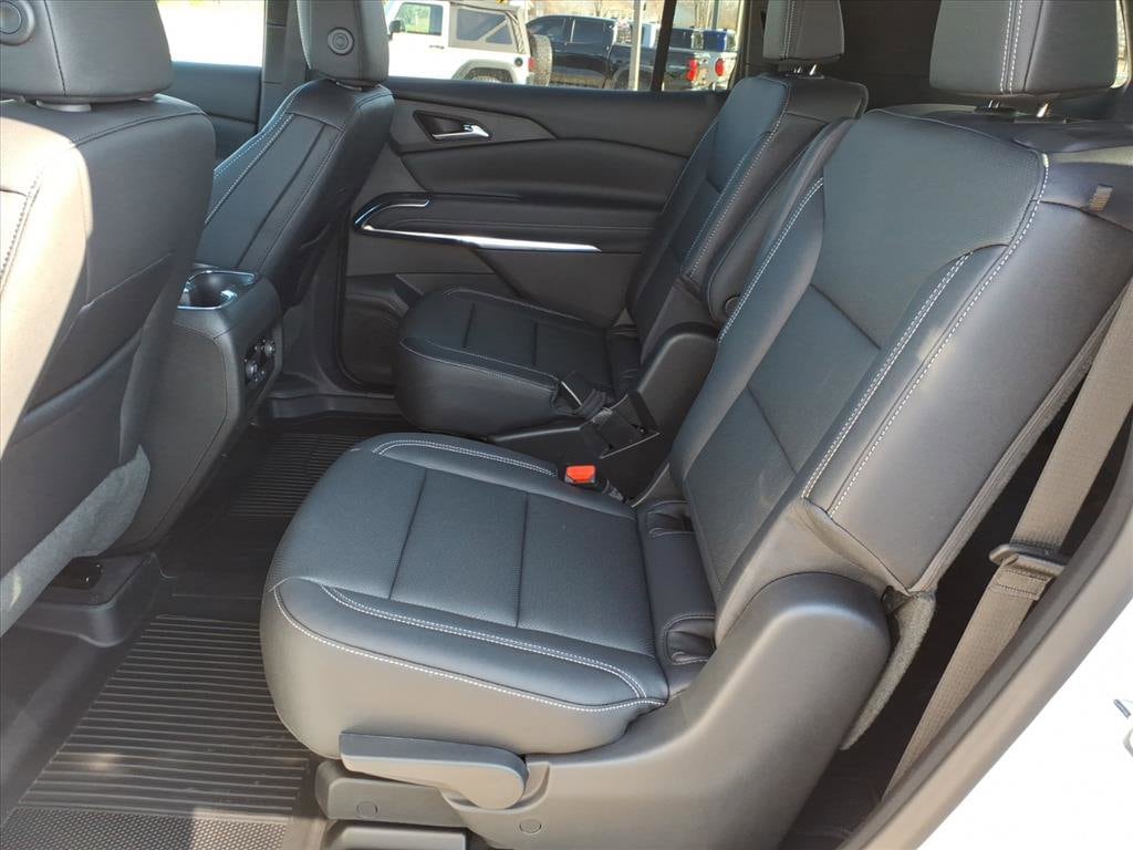 2026 Chevrolet Traverse LT - Photo 9