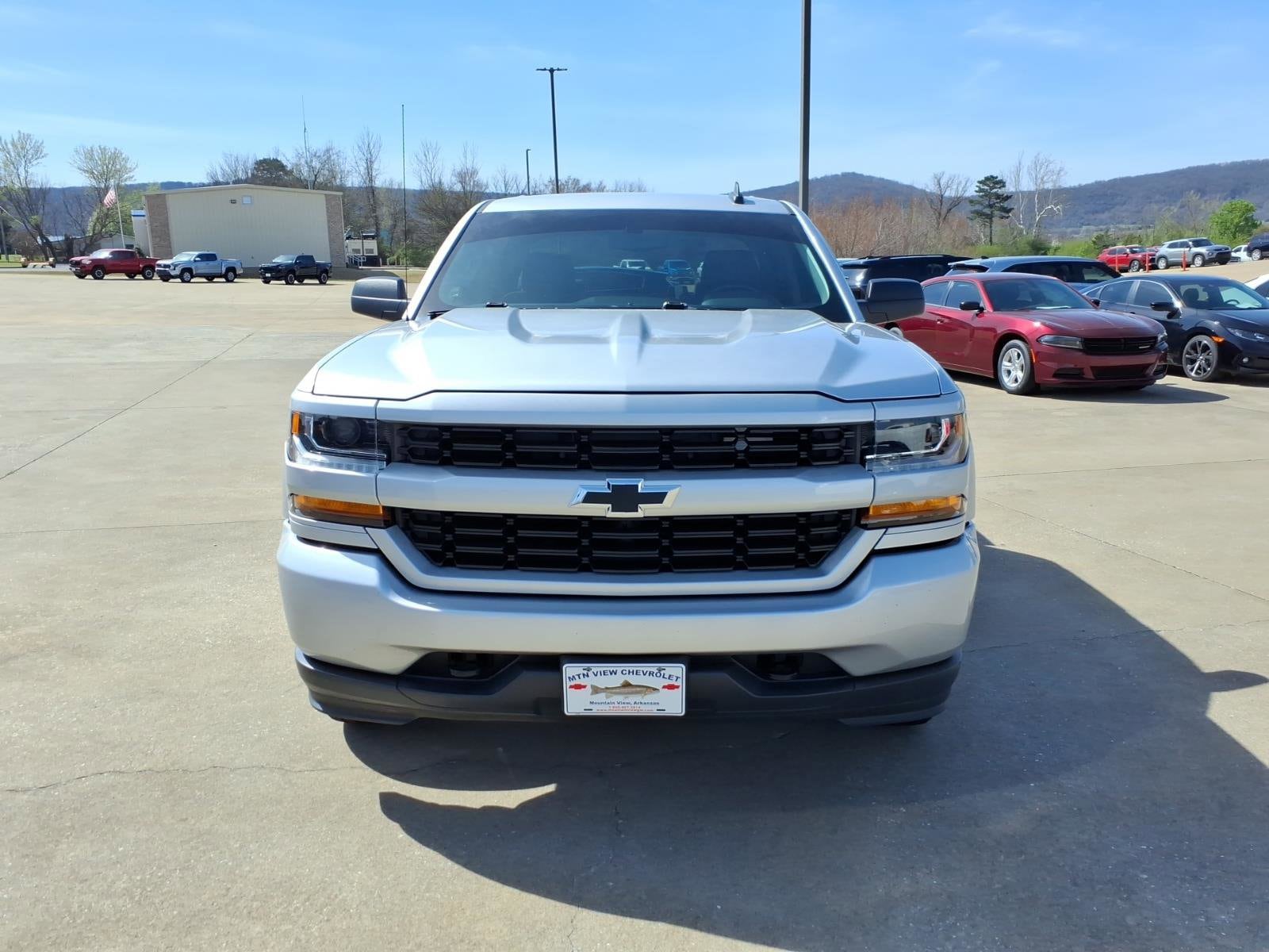 Used 2018 Chevrolet Silverado 1500 Custom with VIN 3GCUKPEC0JG339961 for sale in Little Rock