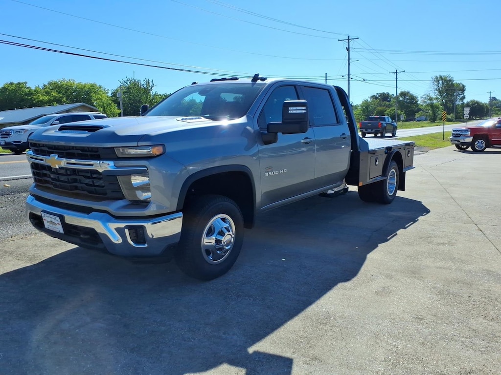 New 2026 Chevrolet Silverado 3500 HD Chassis Cab LT Truck