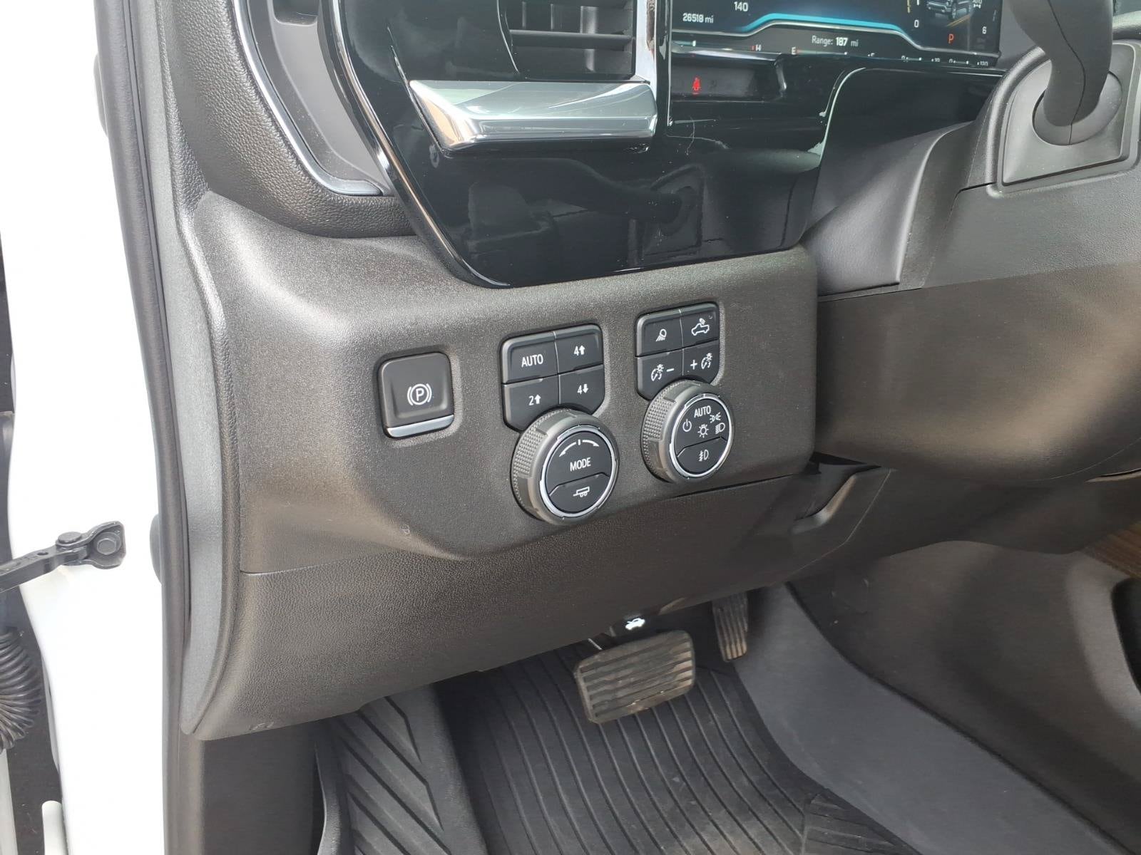 2023 Chevrolet Silverado 1500 RST - Photo 13