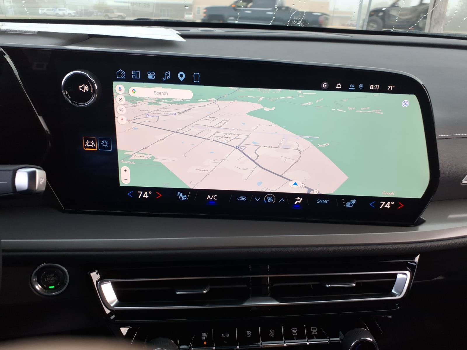 2027 Chevrolet Traverse LT - Photo 16
