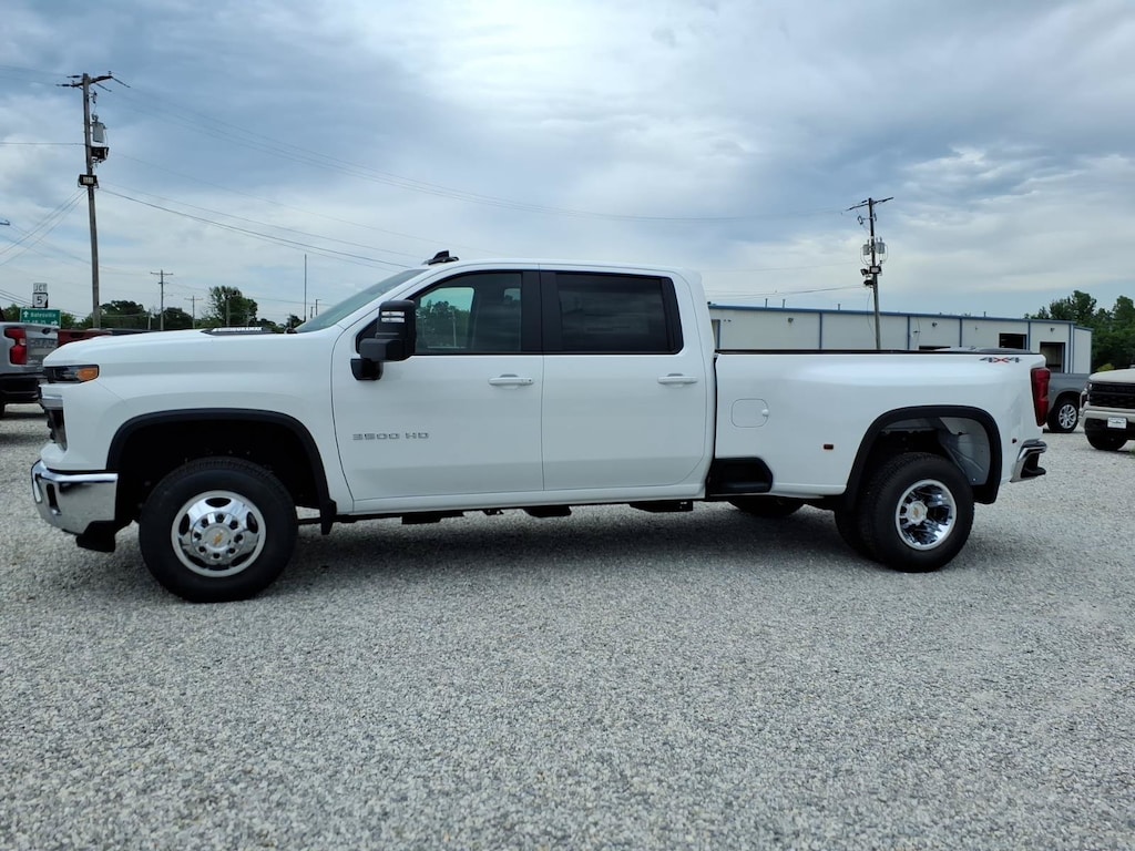New 2026 Chevrolet Silverado 3500 HD LT DRW Truck