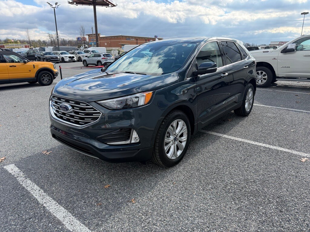 Certified 2022 Ford Edge Titanium SUV