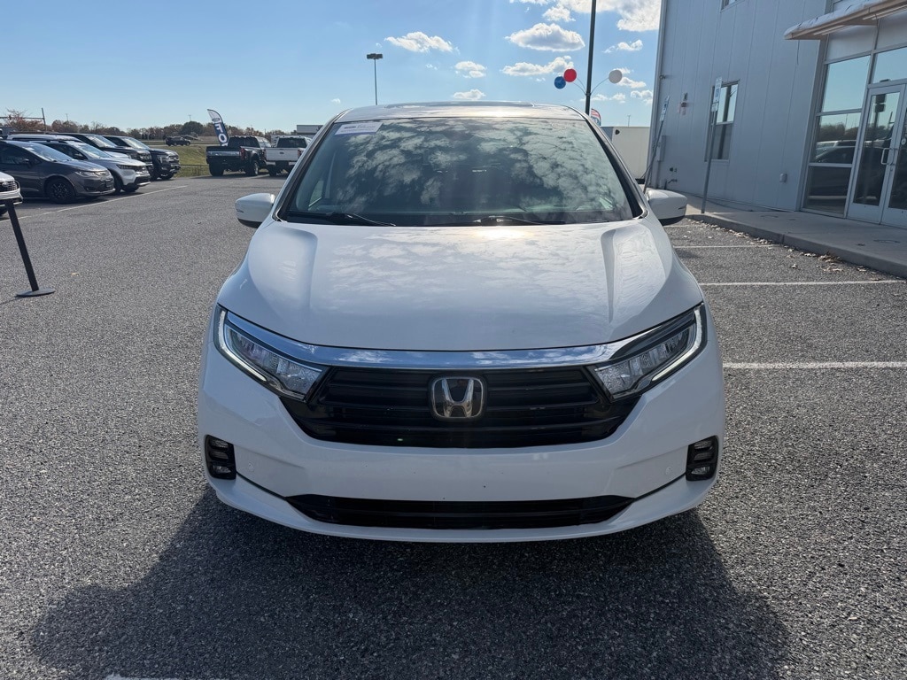 Certified 2023 Honda Odyssey Touring Van