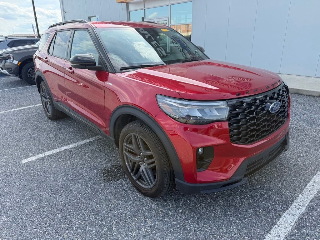 Certified 2025 Ford Explorer ST-Line SUV