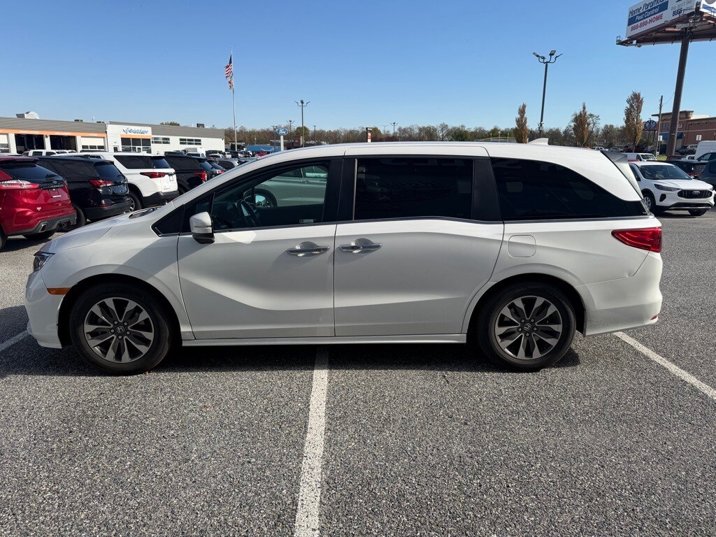Certified 2023 Honda Odyssey Touring Van