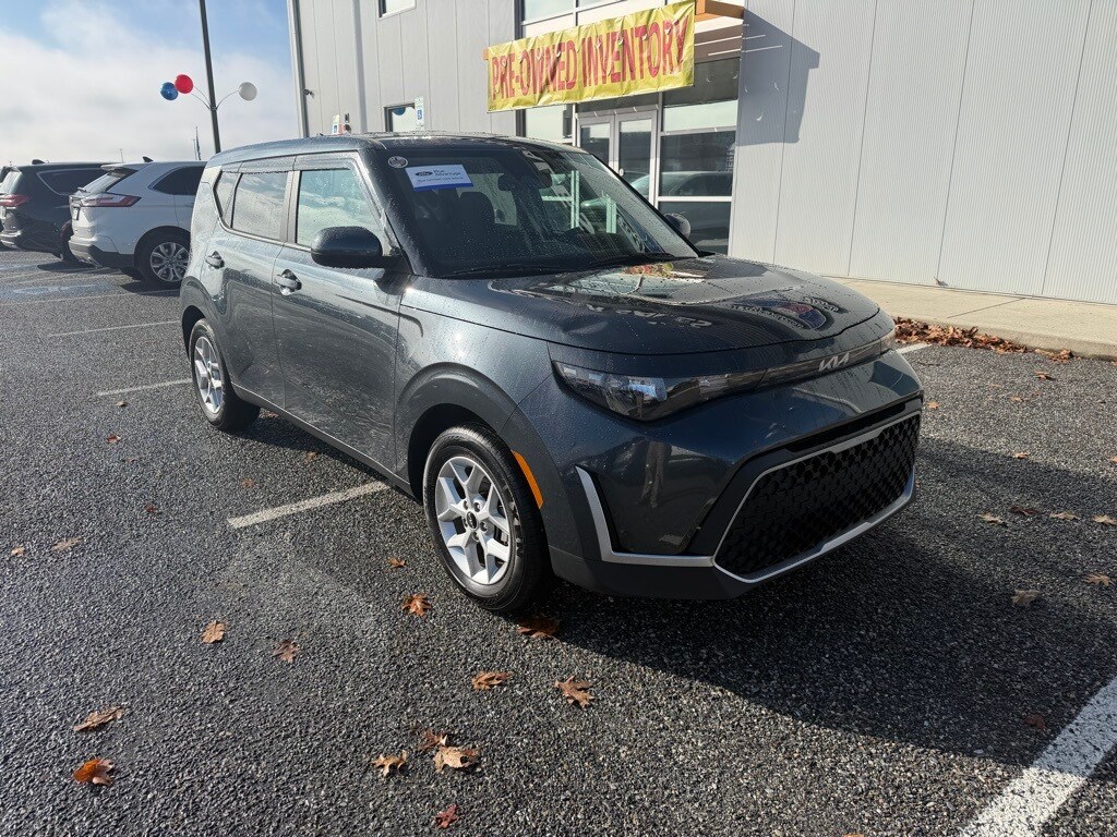 Certified 2023 Kia Soul LX Hatchback