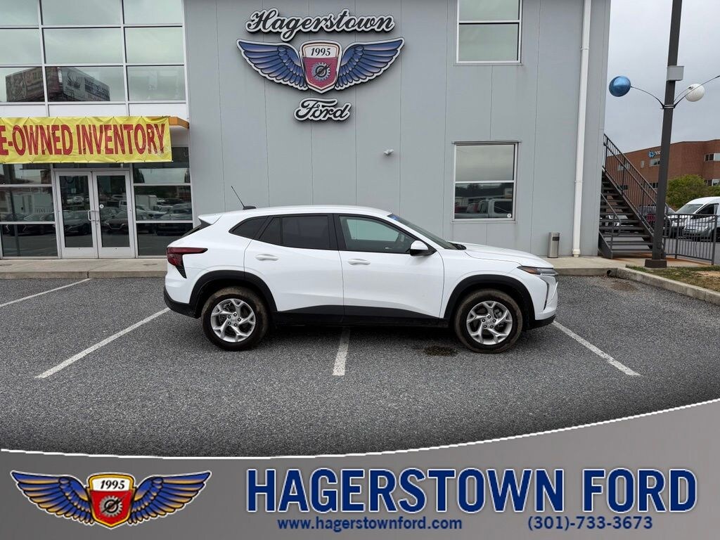 Certified 2025 Chevrolet Trax LS SUV