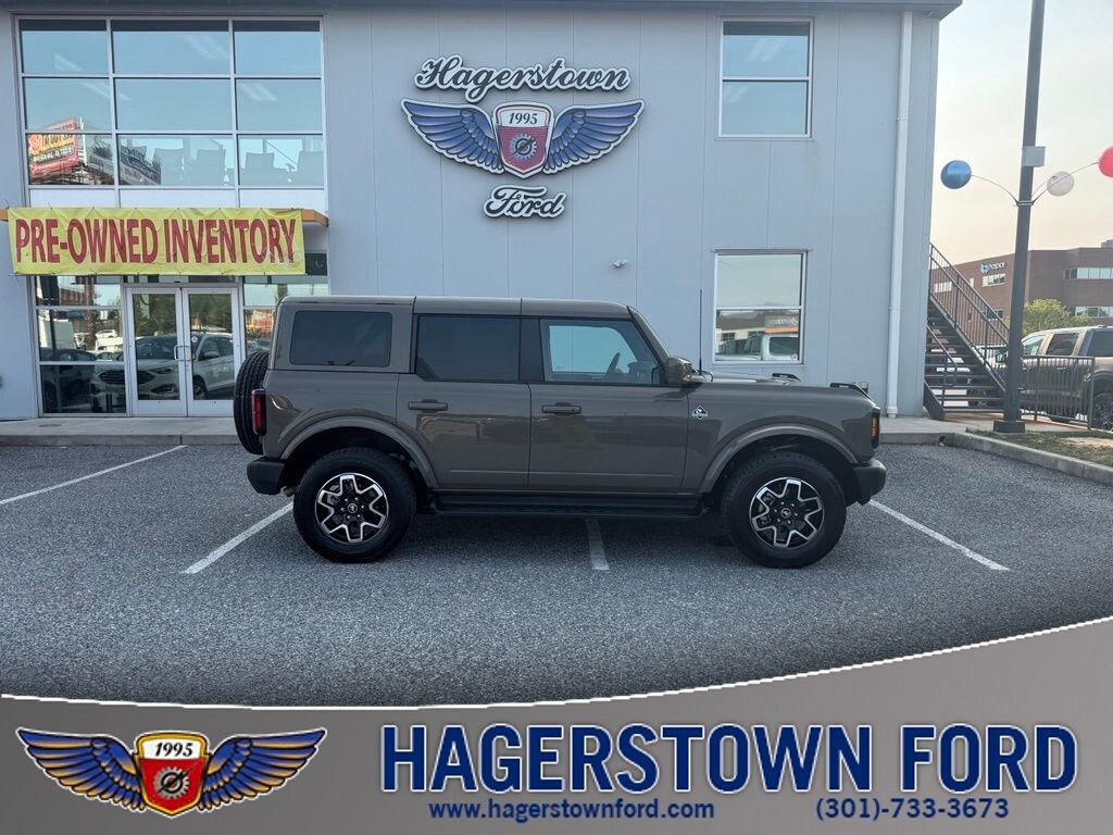 Certified 2025 Ford Bronco Outer Banks SUV