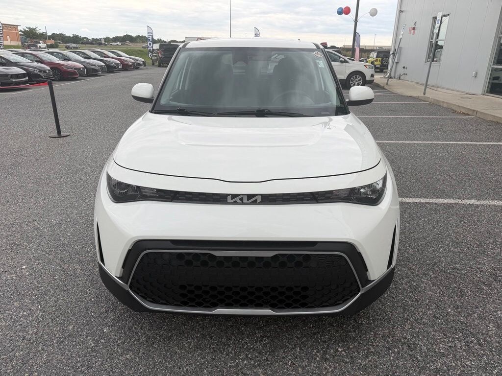 Used 2025 Kia Soul LX Hatchback